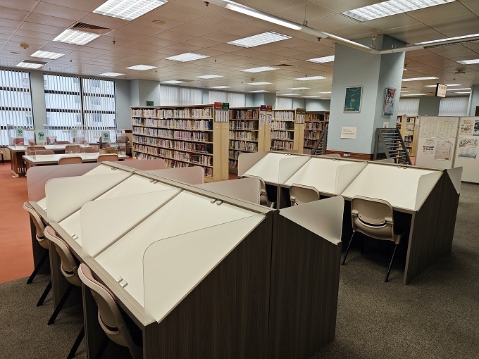 Wong Nai Chung Public Library ( Small Library )2